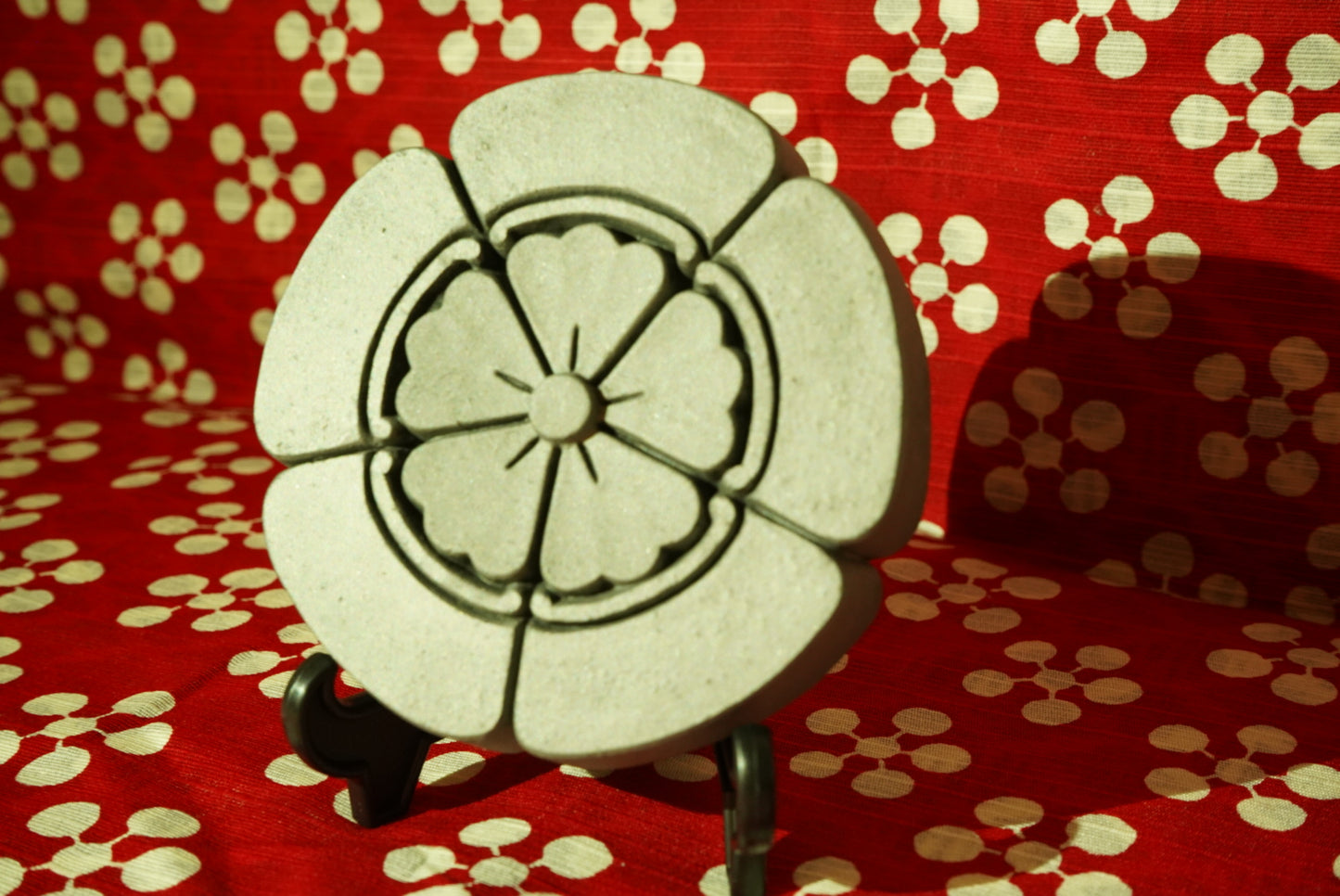 Japanese SAMURAI family crest room ornament 織田 odamokkou2