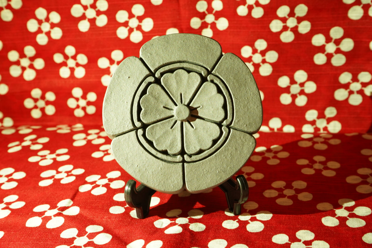 Japanese SAMURAI family crest room ornament 織田 odamokkou2