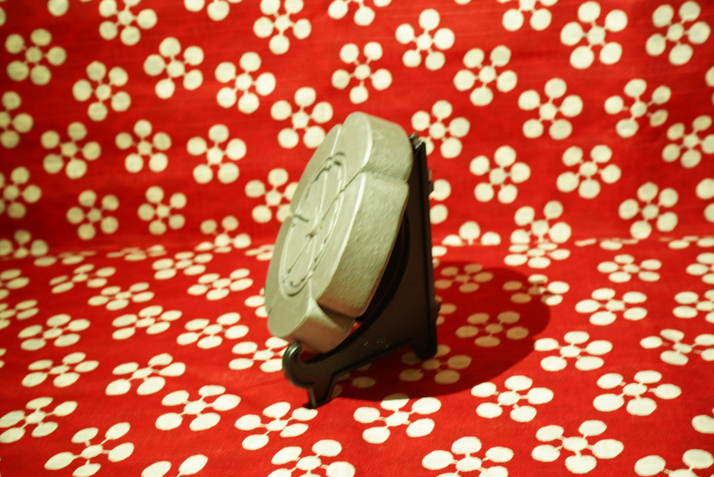 Japanese SAMURAI family crest room ornament 織田 odamokkou2