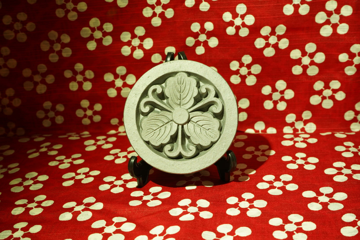 Japanese SAMURAI family crest  ornament tsurugashiwa